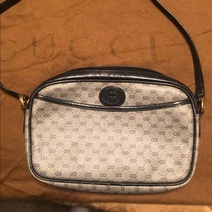 GUCCi crossbody